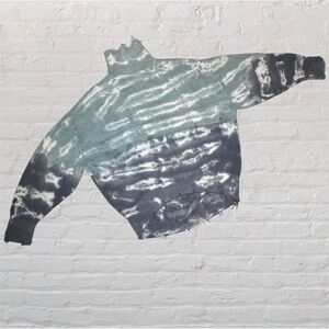 Young, Fabulous & Broke Blue Horizon Tie Dye Turtleneck Distressed Sweater Small